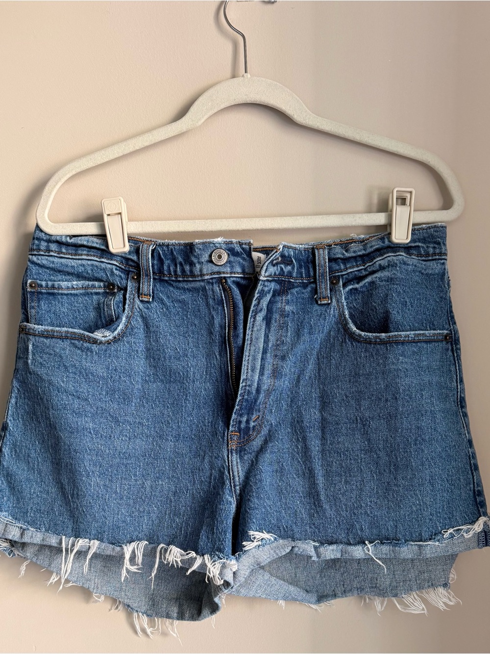 Abercrombie & Fitch Denim Mom Shorts High rise Curve Love Size 32/14